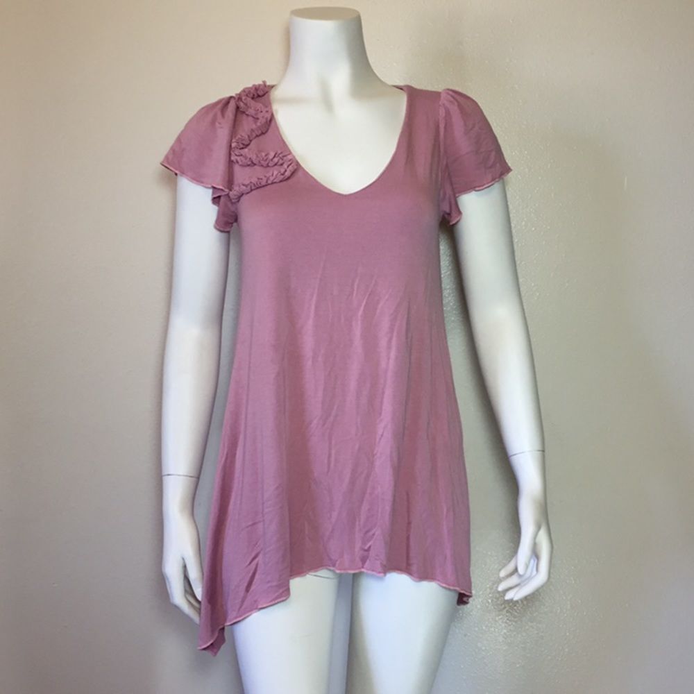 Lavish asymmetrical top